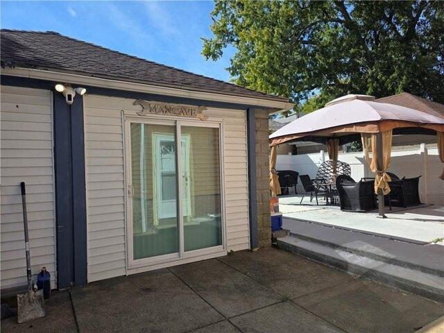 House for sale in Providence, Providence County