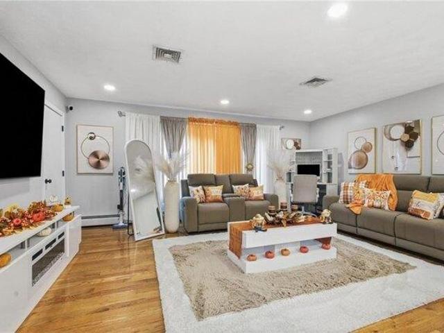 House for sale in Providence, Providence County