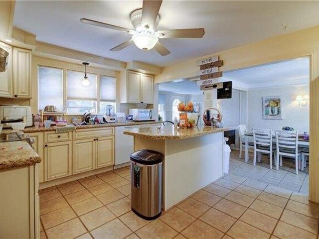 House for sale in Providence, Providence County