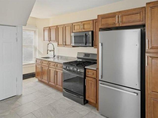 House for sale in Providence, Providence County
