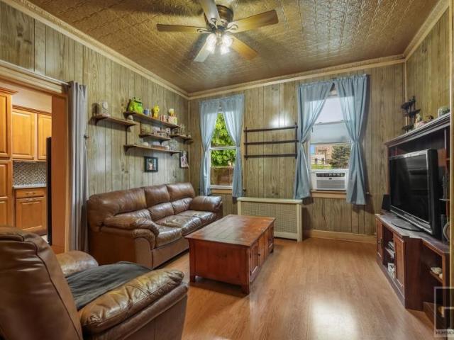 House for sale in Queens, Arverne