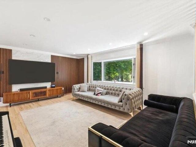House for sale in Ramsey, New Jersey