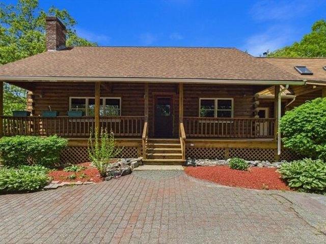 House for sale in Holbrook, Massachusetts