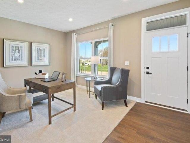 House for sale in Kearneysville, West Virginia