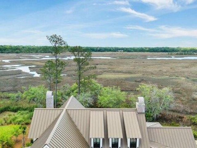 House for sale in Ravenel, South Carolina