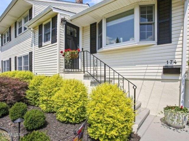 House for sale in Fairview, Middletown Township
