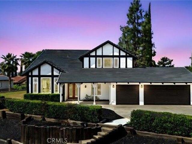 House for sale in Redlands