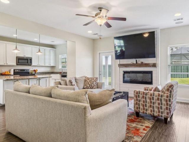 House for sale in Richmond Hill, Georgia