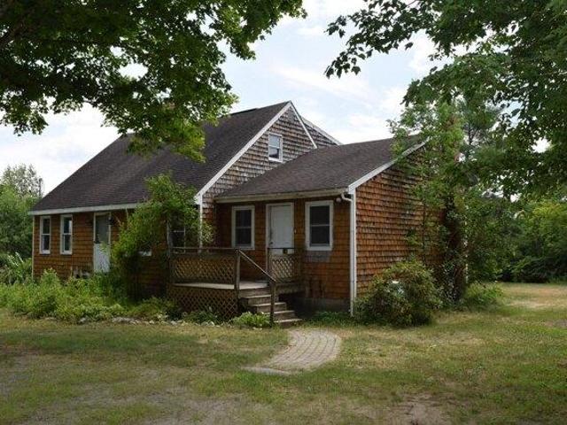 House for sale in Richmond, Maine