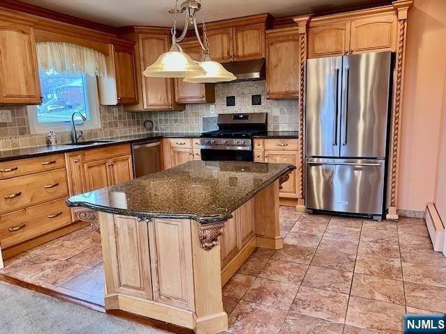 House for sale in Ridgefield, New Jersey