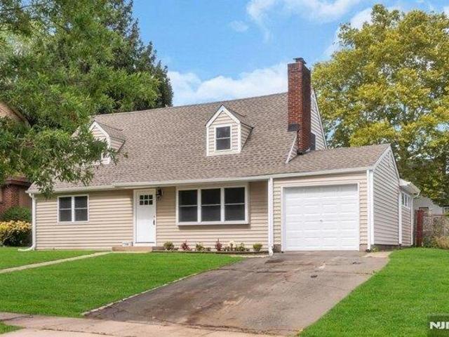 House for sale in West View, Ridgefield Park