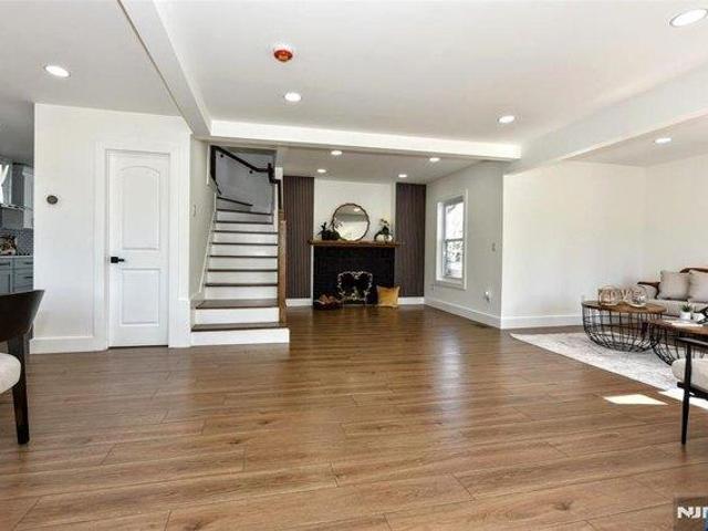 House for sale in Rochelle Park, New Jersey