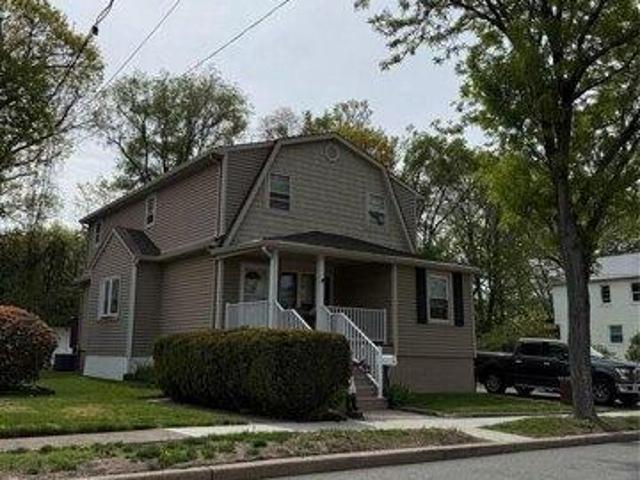 House for sale in Rochelle Park, New Jersey