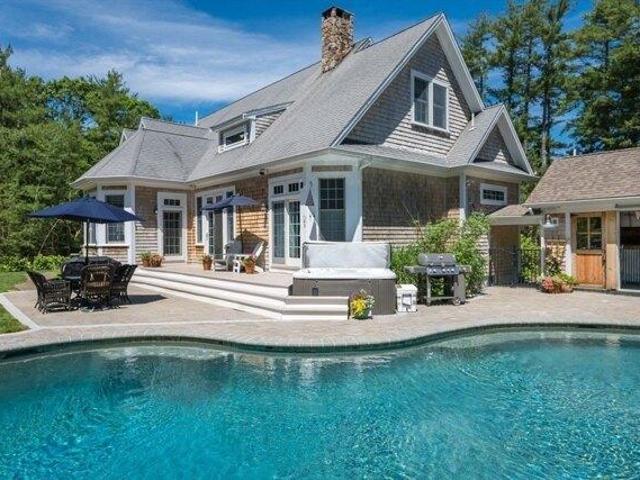 House for sale in Rochester, Massachusetts