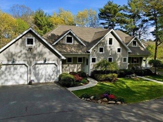 House for sale in Rochester, Massachusetts