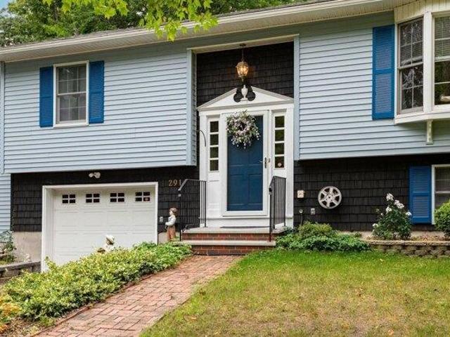 House for sale in Rochester, Strafford County