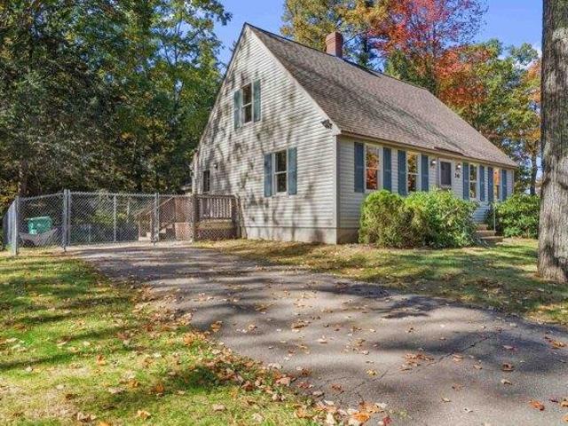 House for sale in Rochester, Strafford County