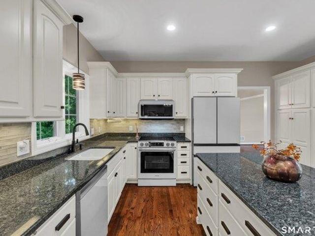 House for sale in Rocky Hill, Connecticut