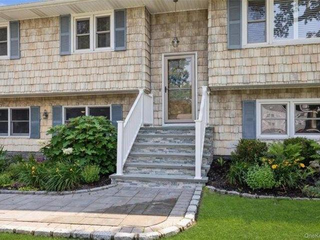 House for sale in Centereach, New York