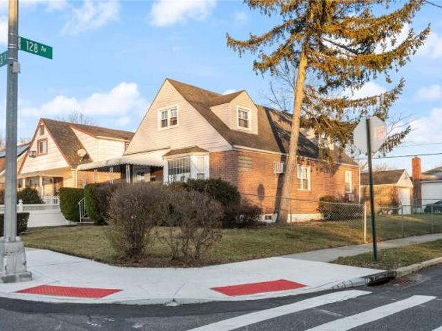 House for sale in Queens, Arverne