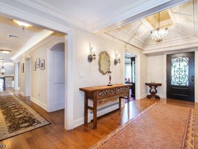 House for sale in Roseland, New Jersey