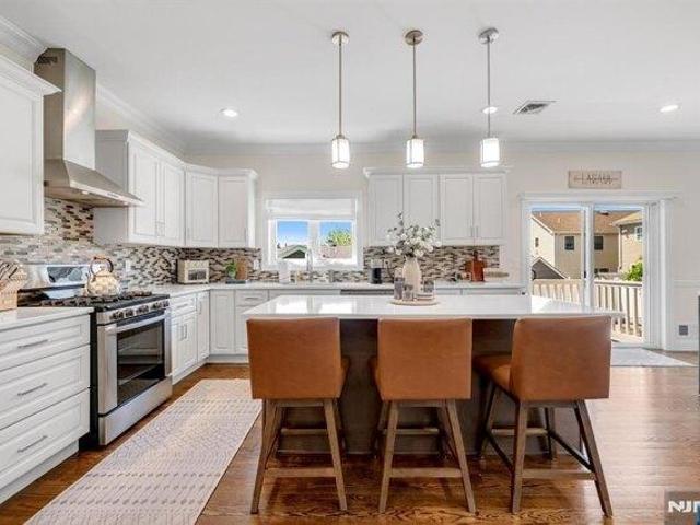 House for sale in Saddle Brook, New Jersey