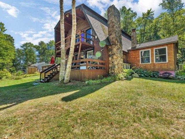 House for sale in Saint Albans, Somerset County