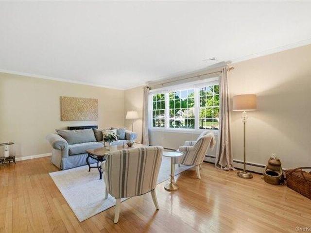 House for sale in Smithtown, New York