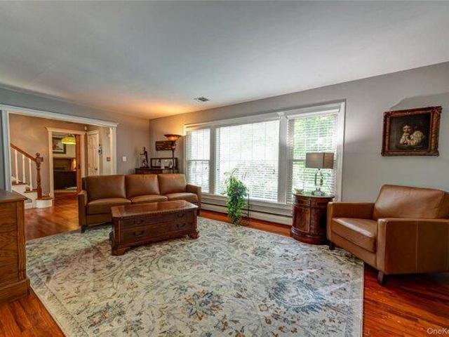 House for sale in Smithtown, New York