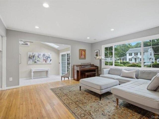 House for sale in Smithtown, New York