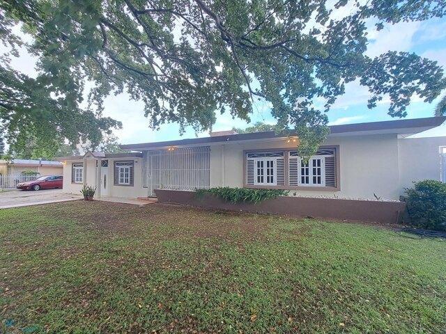 House for sale in San Juan