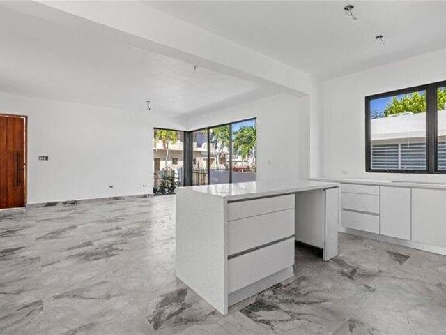 House for sale in San Juan