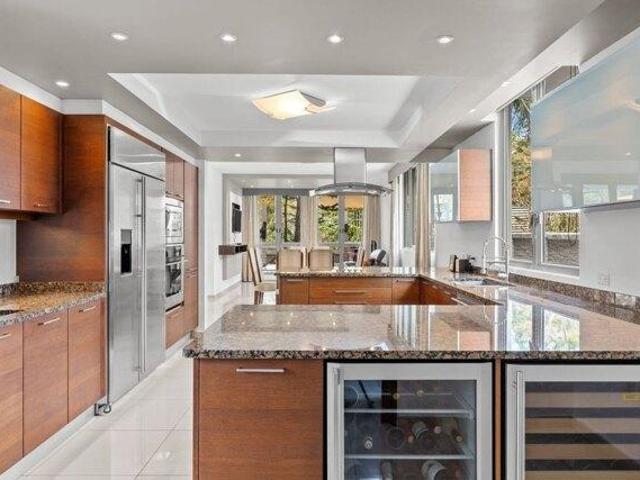 House for sale in San Juan