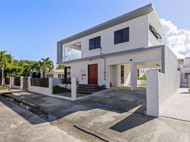 House for sale in San Juan