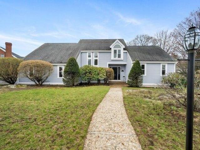 House for sale in Oakland Vale, Saugus