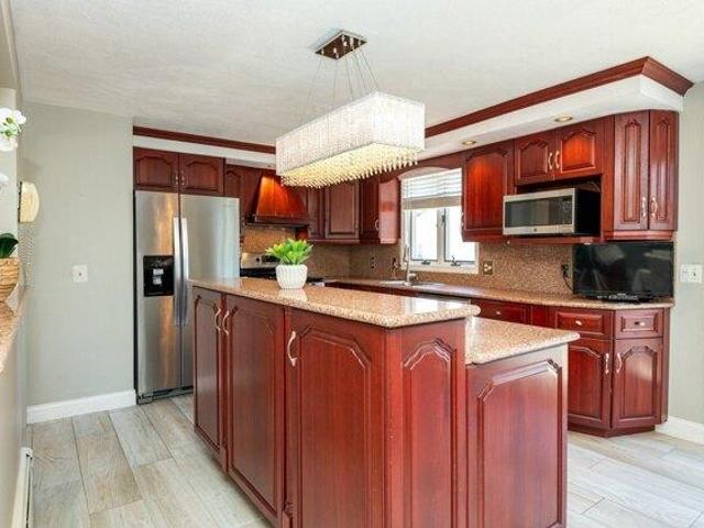 House for sale in Saugus, Essex County