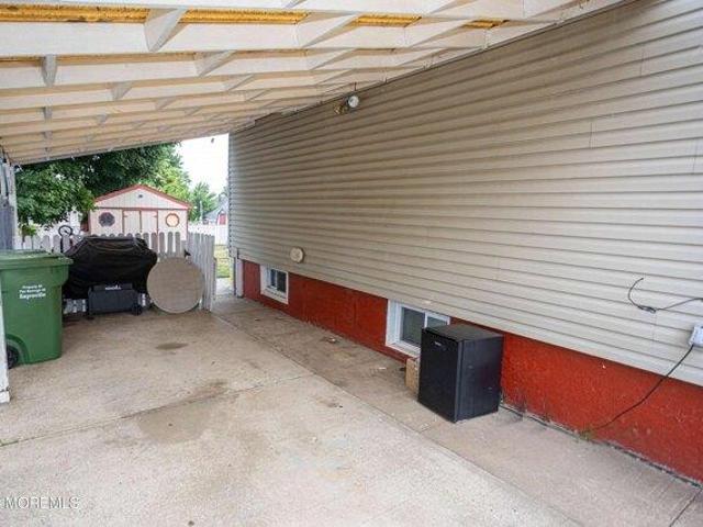 House for sale in Sayreville, New Jersey