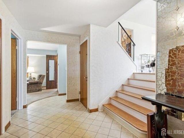 House for sale in Sayreville, New Jersey