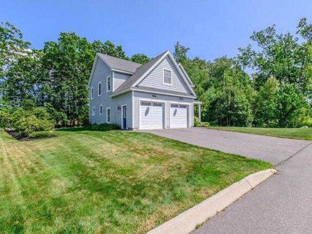 House for sale in Cape Elizabeth, Maine