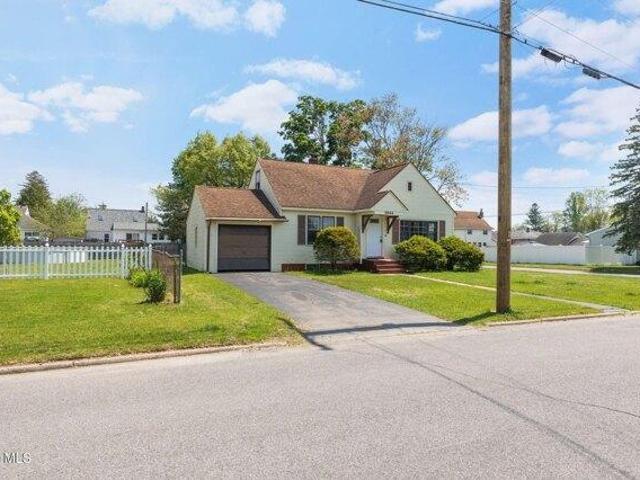 House for sale in Rotterdam Junction, New York