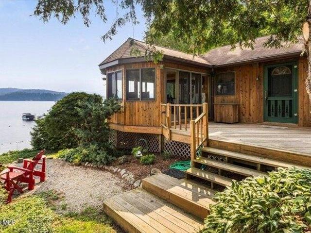 House for sale in Essex, New York
