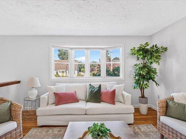 House for sale in Scituate Center, Scituate