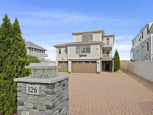 House for sale in Seabrook Beach, Seabrook
