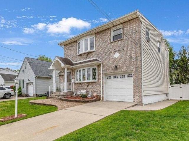 House for sale in Hudson, New Jersey