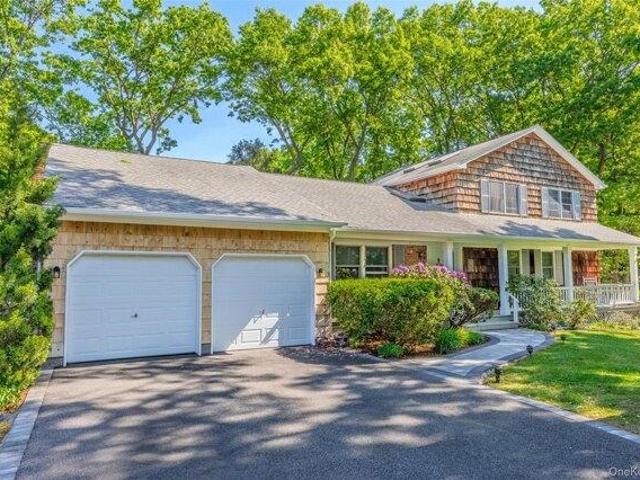 House for sale in Centereach, New York