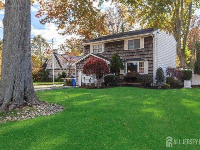 House for sale in Avenel, New Jersey