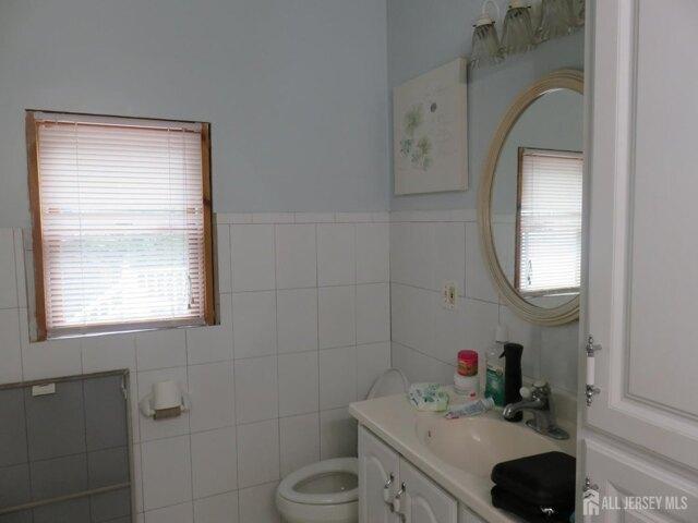 House for sale in Avenel, New Jersey