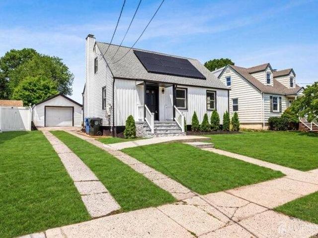 House for sale in Avenel, New Jersey