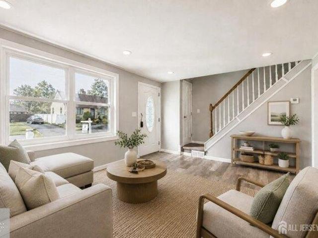 House for sale in Port Reading, Woodbridge Township