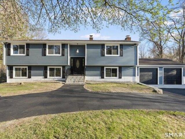 House for sale in Shelton, Connecticut